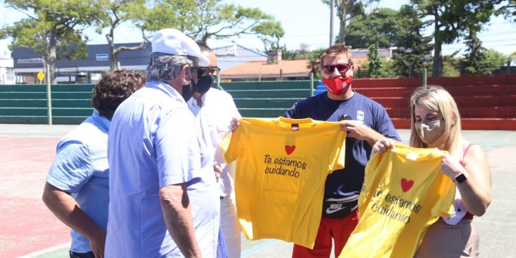 Antía puso en marcha la primera brigada de jóvenes que busca concientizar en las playas desde este fin de semana