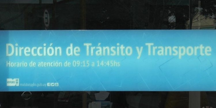 Cierran oficina de tránsito por prevención ante caso de COVID