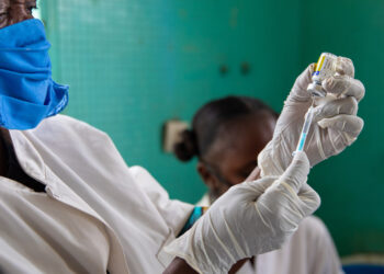 Brasil inmunizará a todos contra COVID-19 en 2021