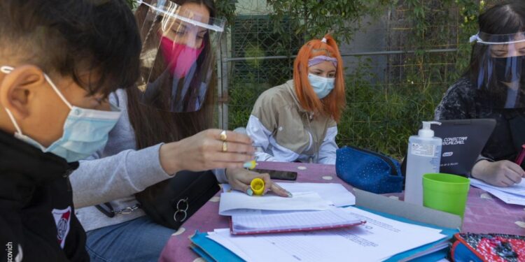 UNICEF y 16 aerolíneas se unen para distribuir masivamente la vacuna contra la COVID-19 en todo el mundo