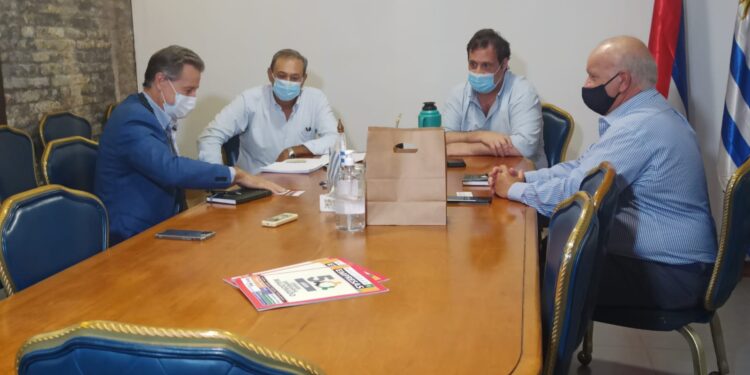 Cámara Empresarial afianza vínculos con Brou y Antel para ayudar a sus socios