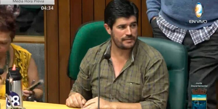 Delgado pide que Antía reciba a trabajadores de la construcción.
