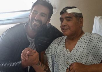 Revelan que el médico de Maradona se expresó despectivamente sobre él