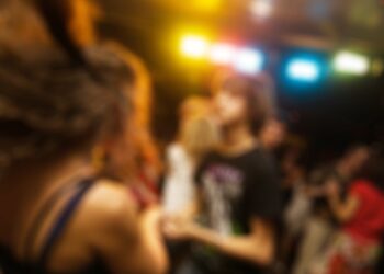 Desarticulan fiesta clandestina con 560 personas