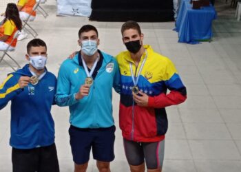 Enzo Martínez ganó en los 50 metros libres en el Sudamericano de Deportes Acuáticos