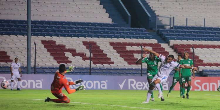 Cerca de la épica, Nacional empató en el mejor partido de la Libertadores