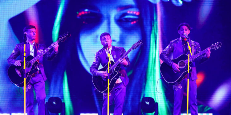 Latin AMA’s 2021: la noche de Bad Bunny y Karol G