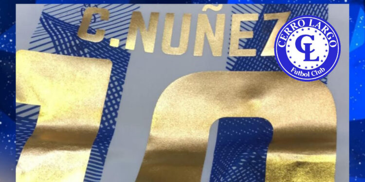 ¿Por qué Cerro Largo juega la Sudamericana con números dorados?