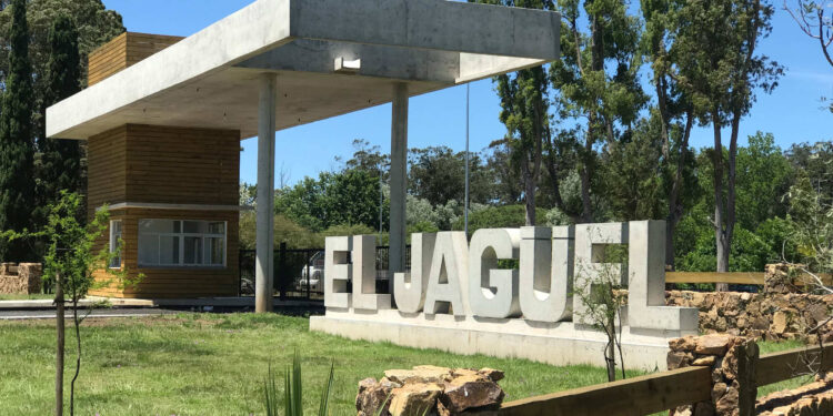Intendencia de Maldonado cierra Jagüel y Reserva de Pan de Azúcar