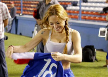Festejo hot: Jessica Zunino feliz con el título de Nacional