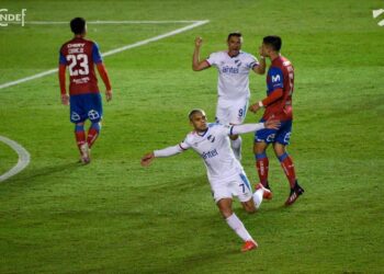 Brian Ocampo mantiene a Nacional con vida en la Copa Libertadores