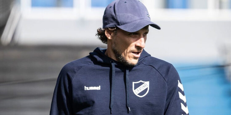 Los arqueros entre las bajas por Covid-19 para Forlán a días del debut