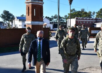 Ministro García anunció campaña voluntaria de donación de sangre entre integrantes de las Fuerzas Armadas
