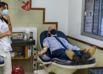 Comenzó campaña de donación de sangre por parte de integrantes de FF.AA