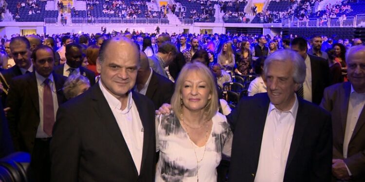 Llevan construcción de Antel Arena ante la justicia