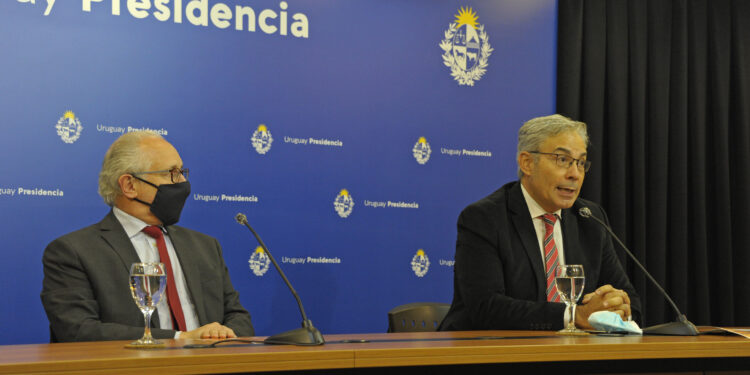 Definen retorno gradual a clases en forma presencial y fijan vacaciones de invierno