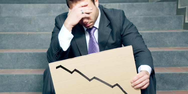 Desempleo se mantiene estable en abril y es mayor en Montevideo