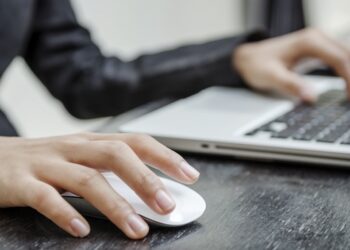 IDM retomó trámites para becas terciarias y destaca inversión social