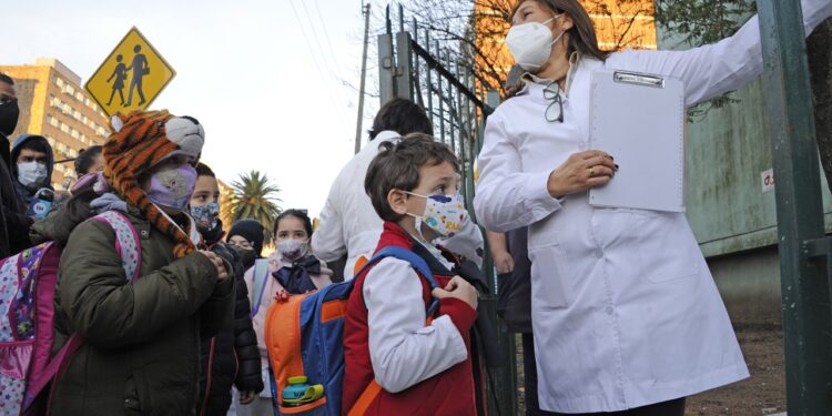 Alto porcentaje de concurrencia a las aulas; más de 51 mil niños volvieron a la presencialidad