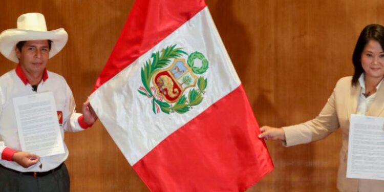 Incertidumbre en Perú; candidatos deberán esperar 15 días para saber quien fue electo presidente