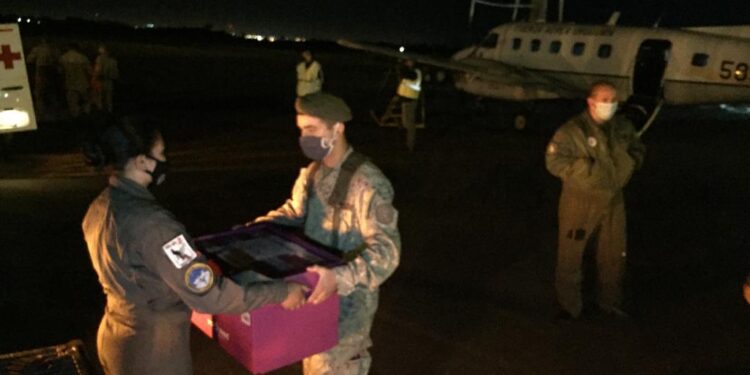 Ejército y Fuerza Aérea llevan distribuidas 300 mil dosis de vacunas Pfizer en el interior