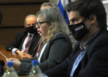 Regasificadora implicó pérdida de 213 millones de dólares al Estado Uruguayo