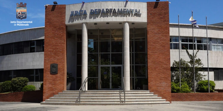 Junta votó Presupuesto por mayoría