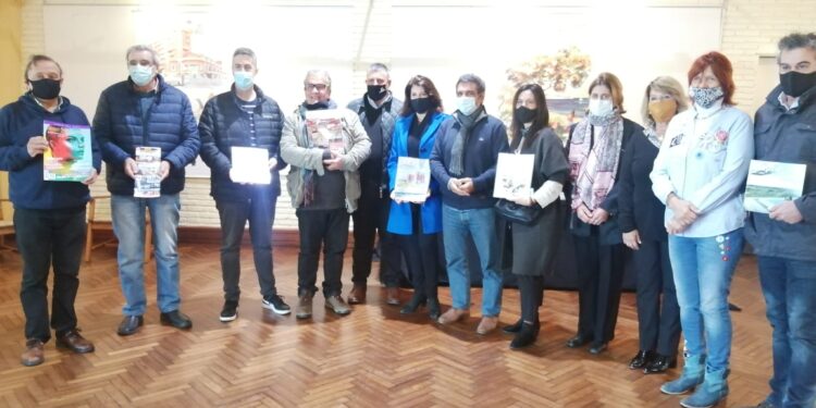 Alcalde Carballal dejó inaugurada Hemeroteca de Punta del Este