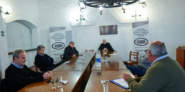 Transporte Internacional uruguayo solicitó al BPS combatir la informalidad del sector dando beneficios impositivos