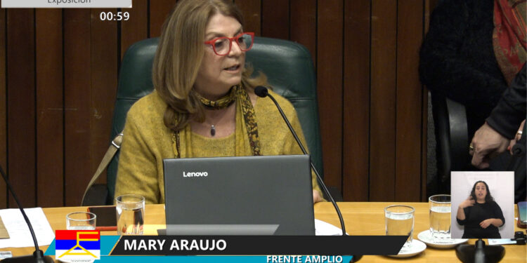 Edila Mary Araujo alertó sobre cifras de suicidio y pidió derribar mitos