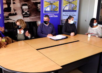 Carballal impulsa acción histórica y educativa que recrea la expedición de Magallanes y Elcano, apuntando al cuidado del medio ambiente