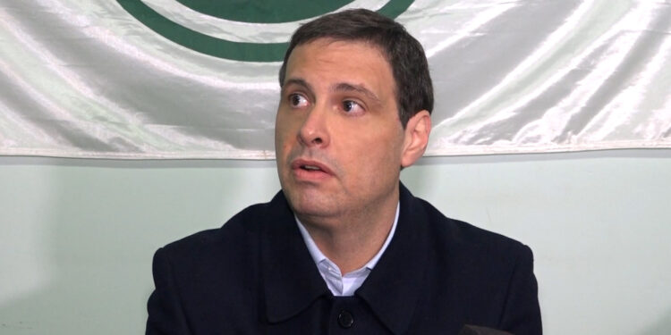 Pereyra denunció ante el senado situación anárquica con respecto a EGEDA, ya que se perjudica al comercio establecido