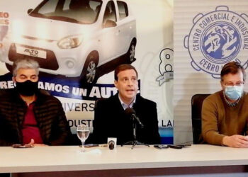 Pereyra dijo que el Estado estigmatiza, denigra y golpea al empresario desde el BPS