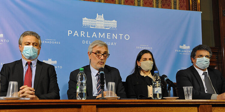 Gobierno solicitó anuencia para aumentar tope de endeudamiento