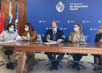 Mides y DIRECTV firman acuerdo para dar servicio de tv para abonados en refugios nocturnos