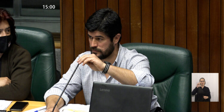 Edil Delgado calificó de compleja y difícil la situación de buena parte de la población de Maldonado