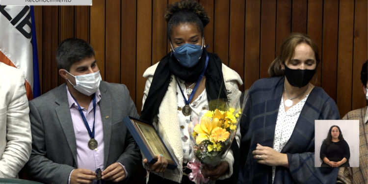 Junta homenajeó a atletas que destacaron en los juegos Olímpicos de Tokio