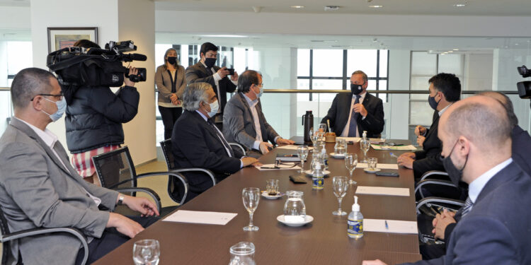 Anuncian beneficios tributarios y de precios para micro, pequeños y medianos comercios fronterizos