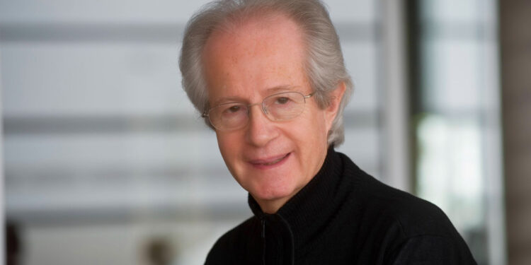 Walter Dresel y su nuevo libro sobre la pandemia, asegura que la humanidad fue puesta de rodillas