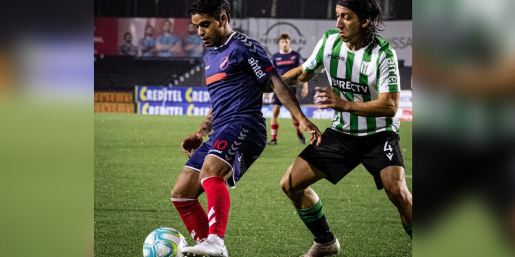 Atenas empató y Rocha se hunde