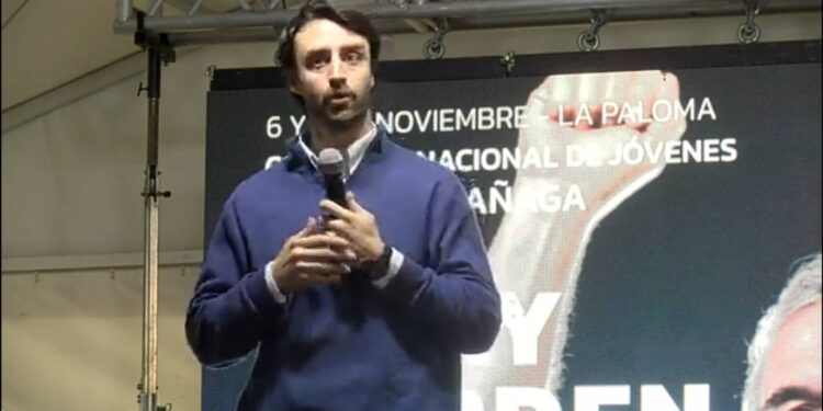 El hijo de Jorge Larrañaga cargó contra la murga Cayó la Cabra por «hacer humor» con la muerte de su padre