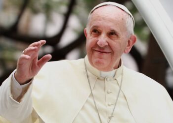 Mensaje de el Papa Francisco por las fiestas; pide pasar del «yo» al «tú» y rezar en familia por el don de la paz