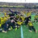 Peñarol dejó a Nacional sin el Tri y va por la gloria