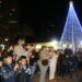 Carballal encendió las luces del árbol de navidad y destacó el reencuentro de la familia