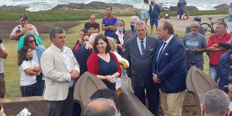 Presente y pasado se unieron en memorial que recuerda la Batalla del Río de la Plata