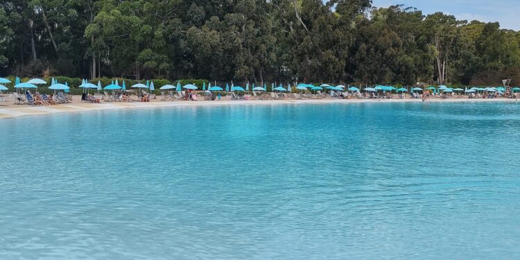 Antía y presidente Lacalle inauguran Solanas Crystal View, desarrollado por Grupo Solanas y proyectado por el Estudio Litman