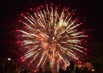 Miles disfrutaron de la gala de luces este fin de semana
