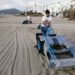 Presentan moderno sistema de limpieza de playas