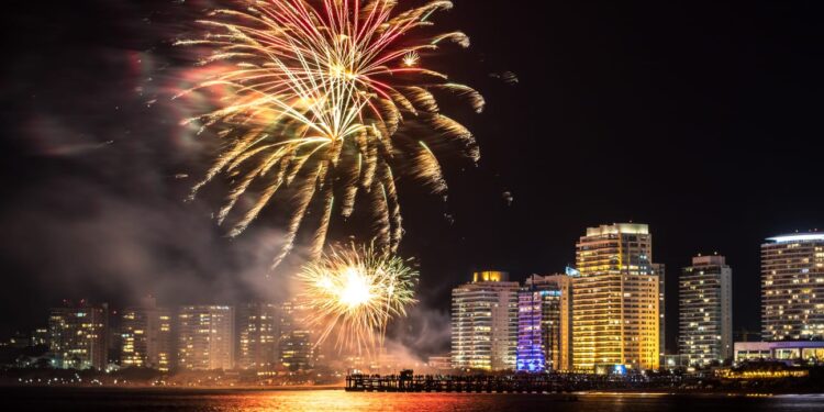 La Intendencia de Maldonado invita a disfrutar de fuegos artificiales para toda la familia.
