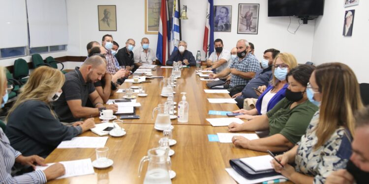 Partido Nacional inicia coordinación con integrantes de la coalición para lanzar campaña por el NO en forma conjunta